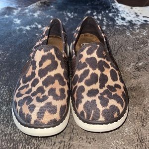 Like new Ariat Ryder leopard slip ons